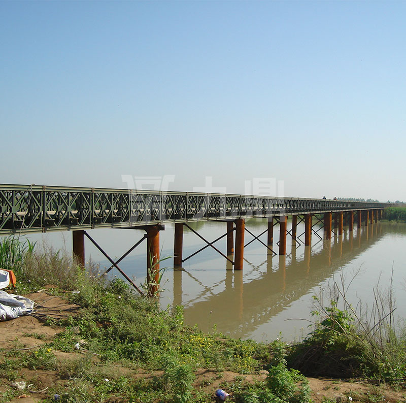 钢栈桥上部结构及施工组成部分